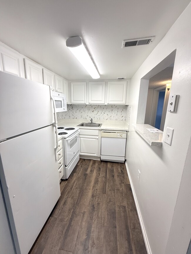 property at 2539 N Alafaya Trail