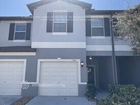 5148 Forum Blvd in Holiday, FL - Building Photo