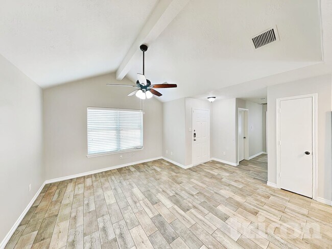 16229 Summerset Estates Blvd in Conroe, TX - Foto de edificio - Building Photo