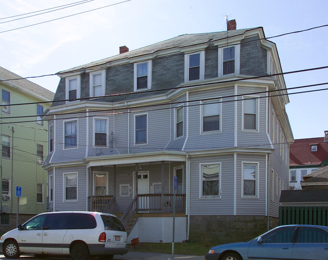 127 Oliver St in Fall River, MA - Building Photo - Building Photo