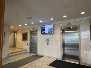 255 Simcoe St N in Oshawa, ON - Building Photo - Building Photo