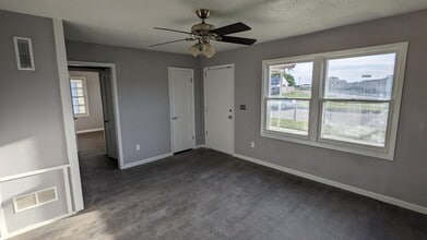 1632 S Glenn Ave in Wichita, KS - Building Photo - Building Photo