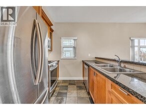 7388 Macpherson Ave in Burnaby, BC - Building Photo - Building Photo