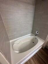 1451 Beltmill Pkwy in Saginaw, TX - Foto de edificio - Building Photo