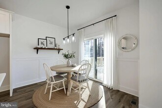 1022 Trinity Rd in York, PA - Foto de edificio - Building Photo