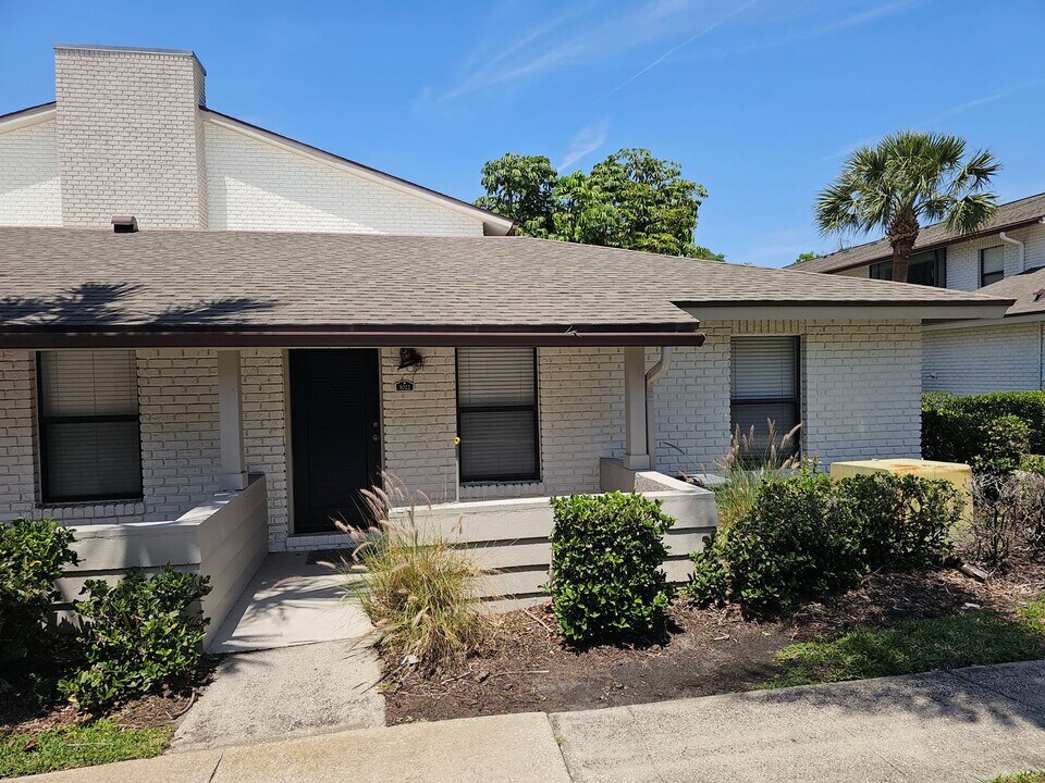 3022 Plaza Terrace Dr in Orlando, FL - Building Photo