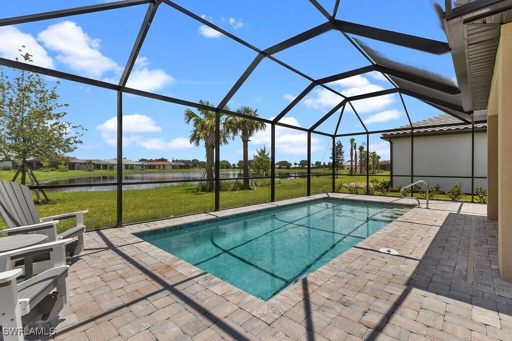 6189 Harmony Dr in Ave Maria, FL - Foto de edificio