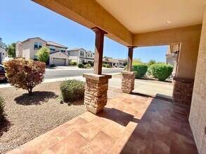 980 E Knightsbridge Way in Gilbert, AZ - Building Photo - Building Photo