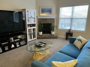 Room in Townhome on Derby Ct in Acworth, GA - Building Photo - Building Photo
