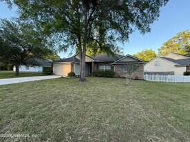 9339 Whisper Glen Dr in Jacksonville, FL - Building Photo