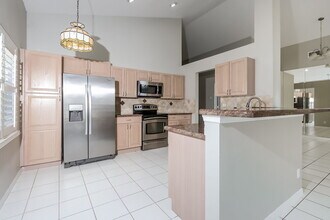 7794 Hoffy Cir in Lake Worth, FL - Building Photo - Building Photo