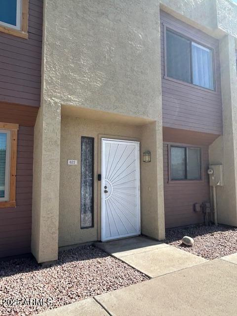 property at 622 W 14th St