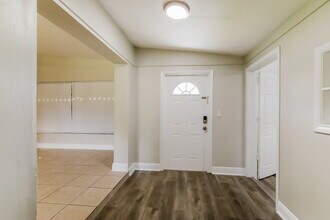 3781 SW 41st St in Hollywood, FL - Building Photo - Building Photo