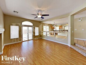 10896 Dornoch Castle St in Las Vegas, NV - Building Photo - Building Photo