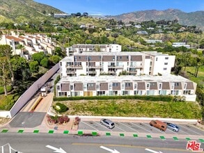 23901 Civic Center Way in Malibu, CA - Building Photo - Building Photo