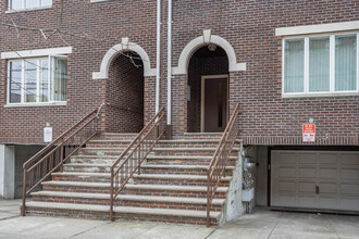 1815 E 18th St in Brooklyn, NY - Building Photo - Building Photo