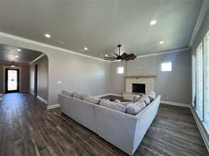 101 Hearthstone Ct in Weatherford, TX - Building Photo - Building Photo