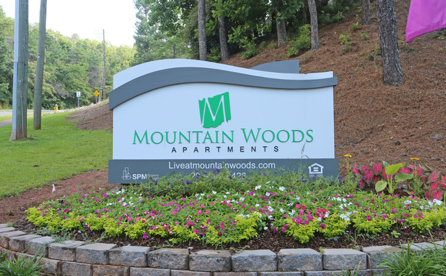 Mountain Woods Apartments in Birmingham, AL - Building Photo - Building Photo