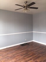 9220 S Manistee Ave in Chicago, IL - Building Photo