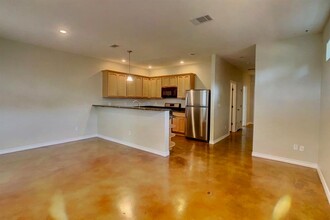 1108 Marcy St in Austin, TX - Foto de edificio - Building Photo