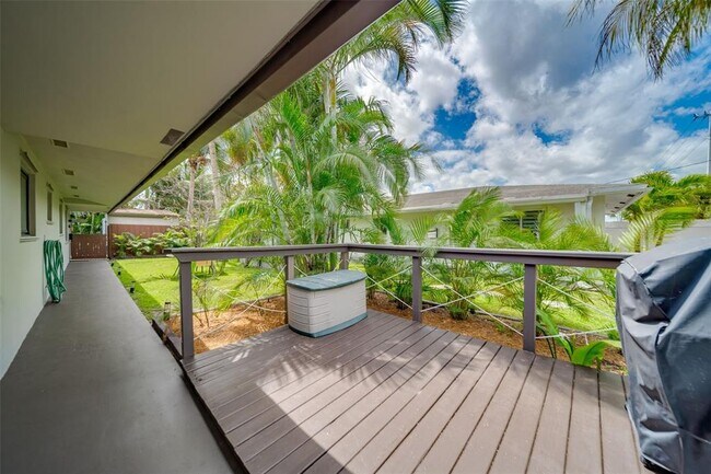 1473 NW 10th St, Unit 1 in Dania Beach, FL - Building Photo - Building Photo