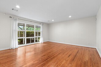 10518 Mayfield Rd in Houston, TX - Building Photo - Building Photo