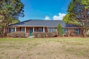 106 Smith Vasser Rd in Harvest, AL - Building Photo