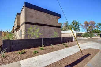 Citrus on 37th Street in Phoenix, AZ - Building Photo - Building Photo