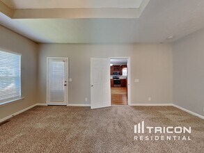 316 Lone Oak Dr in White House, TN - Foto de edificio - Building Photo