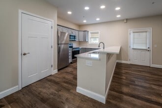 95 Maple Grove Ln in Brevard, NC - Building Photo - Building Photo