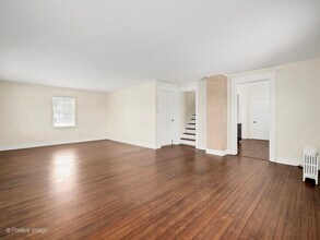 122 S Prospect St in Roselle, IL - Building Photo - Building Photo