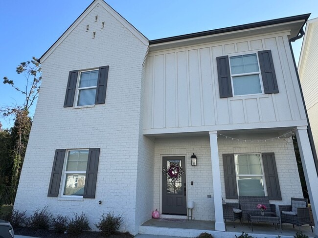 property at 548 Mdw Crst Cir