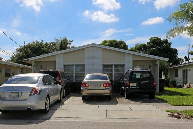 2020 Dock St in West Palm Beach, FL - Building Photo - Building Photo