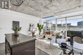 1205 Queen St W in Toronto, ON - Building Photo - Building Photo