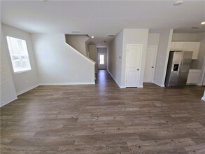 5539 Rosehall Pl in Atlanta, GA - Building Photo - Building Photo