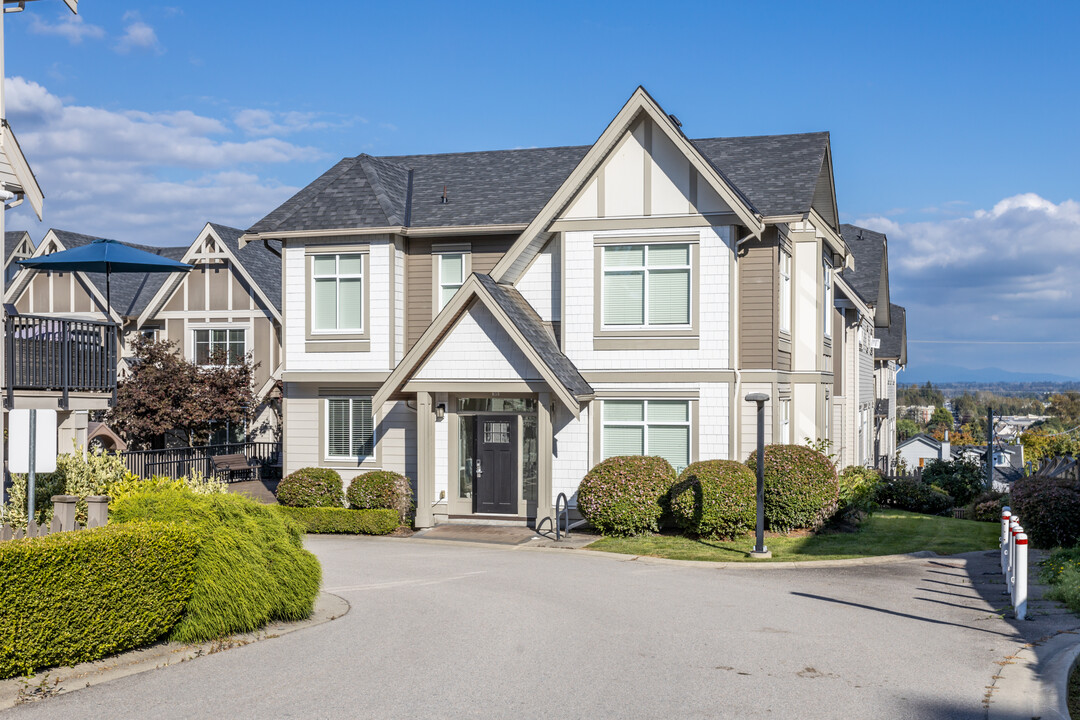 Zen in Surrey, BC - Building Photo