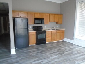 200 E 9th St in Hopkinsville, KY - Foto de edificio - Building Photo