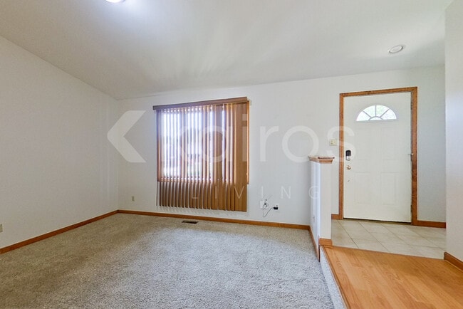 6155 Brie Ave in Portage, IN - Foto de edificio - Building Photo