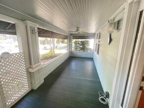 1231 Highland St N in St. Petersburg, FL - Building Photo - Building Photo