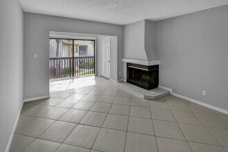 1918 Pelican Landing Blvd in Clearwater, FL - Building Photo - Building Photo
