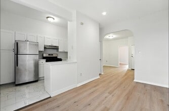 136A Clendenny Ave in Jersey City, NJ - Building Photo - Building Photo