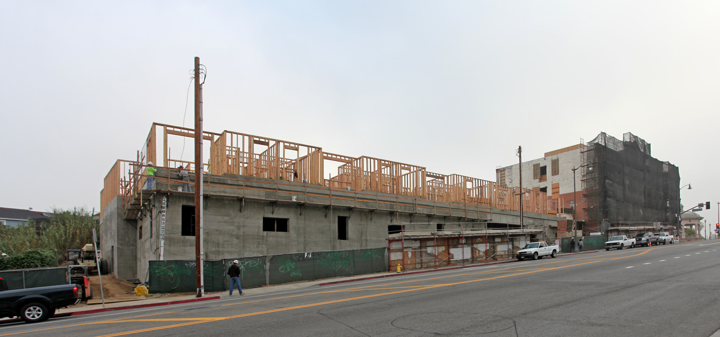 Boyle Hotel Apartments in Los Angeles, CA - Building Photo