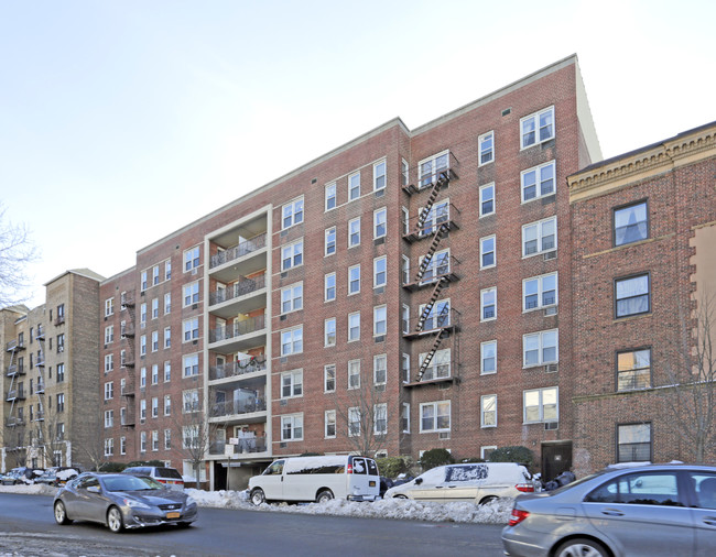 Imperial Sanford in Flushing, NY - Foto de edificio - Building Photo