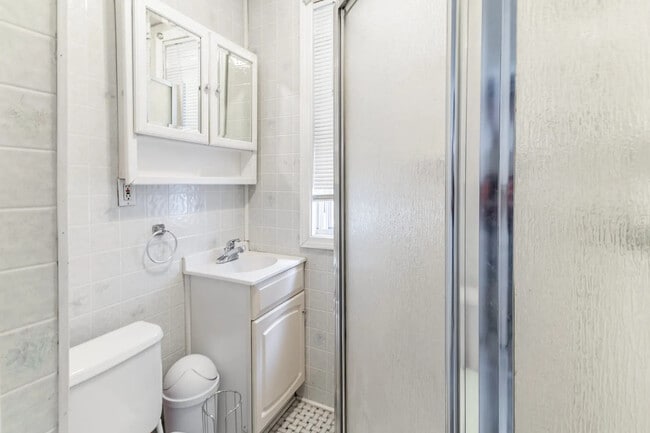 20 Howell St, Unit 2