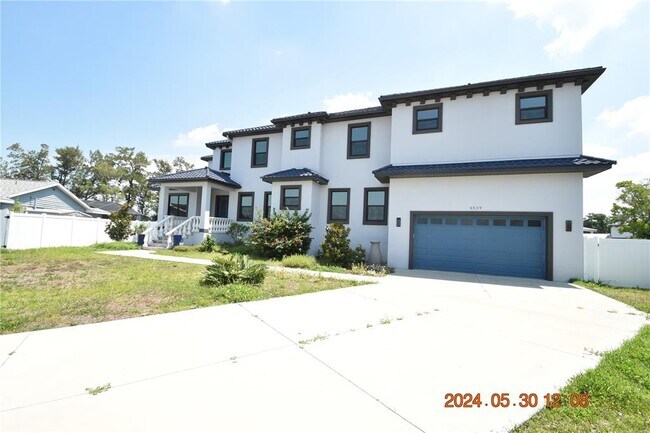 6529 Manila Palm Way in Apollo Beach, FL - Building Photo - Building Photo