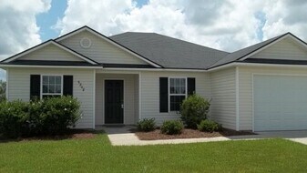5248 Fortress Cir in Valdosta, GA - Building Photo