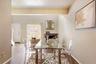 14350 Dallas Pkwy in Dallas, TX - Building Photo
