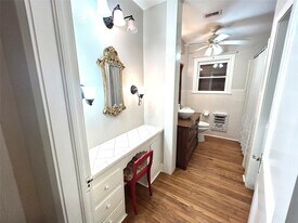 4915 Houston Dr in Galveston, TX - Building Photo