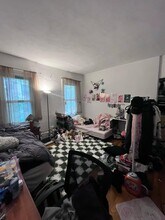 731 Parker St, Unit 1 in Boston, MA - Foto de edificio - Building Photo