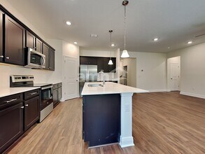 6363 Emerald Hls Wy in Wesley Chapel, FL - Building Photo - Building Photo